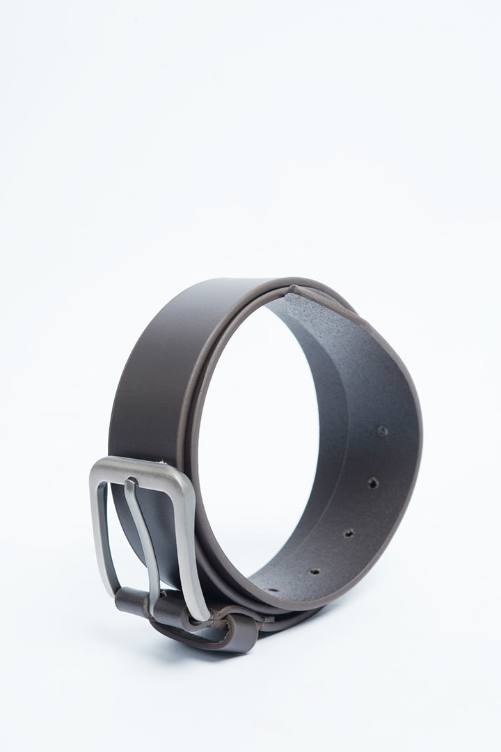 Vintage brown leather belt – rugged yet refined style
